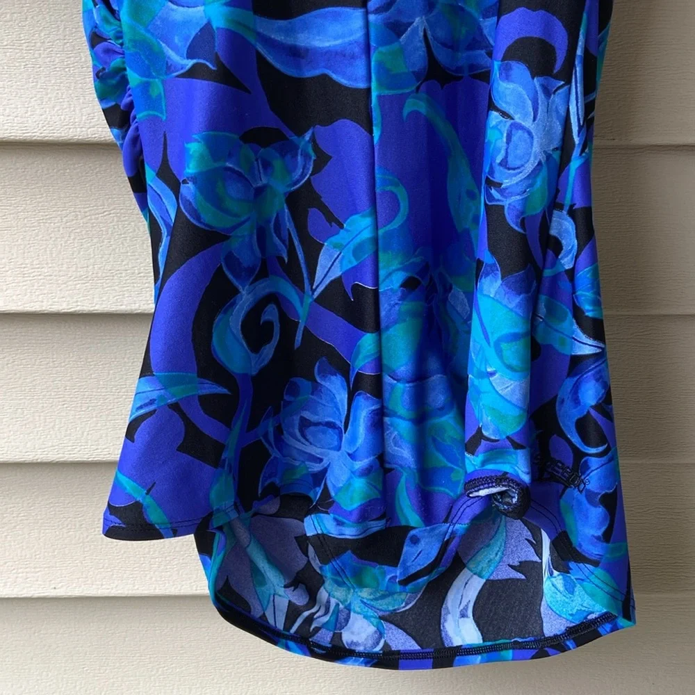 🩱Women’s Swimsuit Sz-XL Blue Floral-Tags Removed, Signs of Wear/Wash- Very Clean